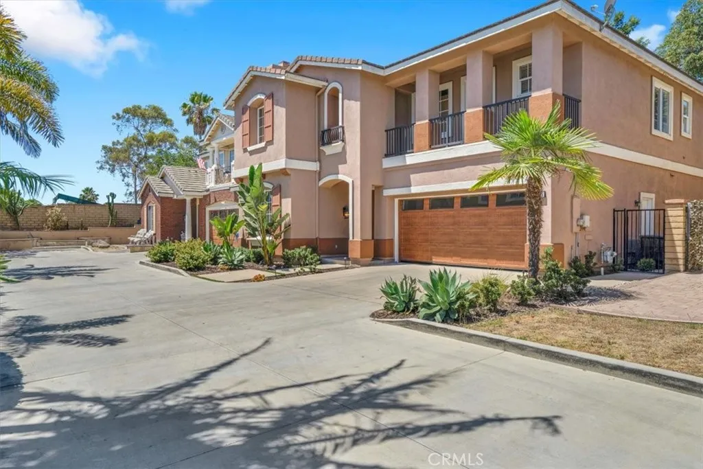 2125 Ridgeview Terrace Drive, Long Beach, California 90755 home-pic-3